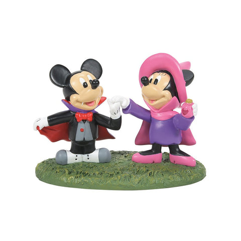 Mickey & Minnie Mouse's Costume Fun Figurine - Disney Village